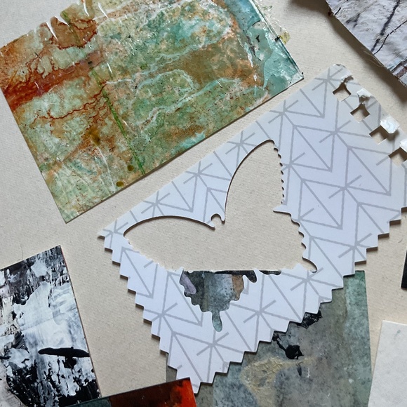 Junk Journal Pack 15+ Hand painted Pieces, Great for scrapbooking, collage - Picture 6 of 9